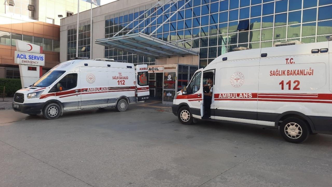 Tavuk dürüm yedikten sonra rahatsızlanan 5 öğrenci hastaneye kaldırıldı