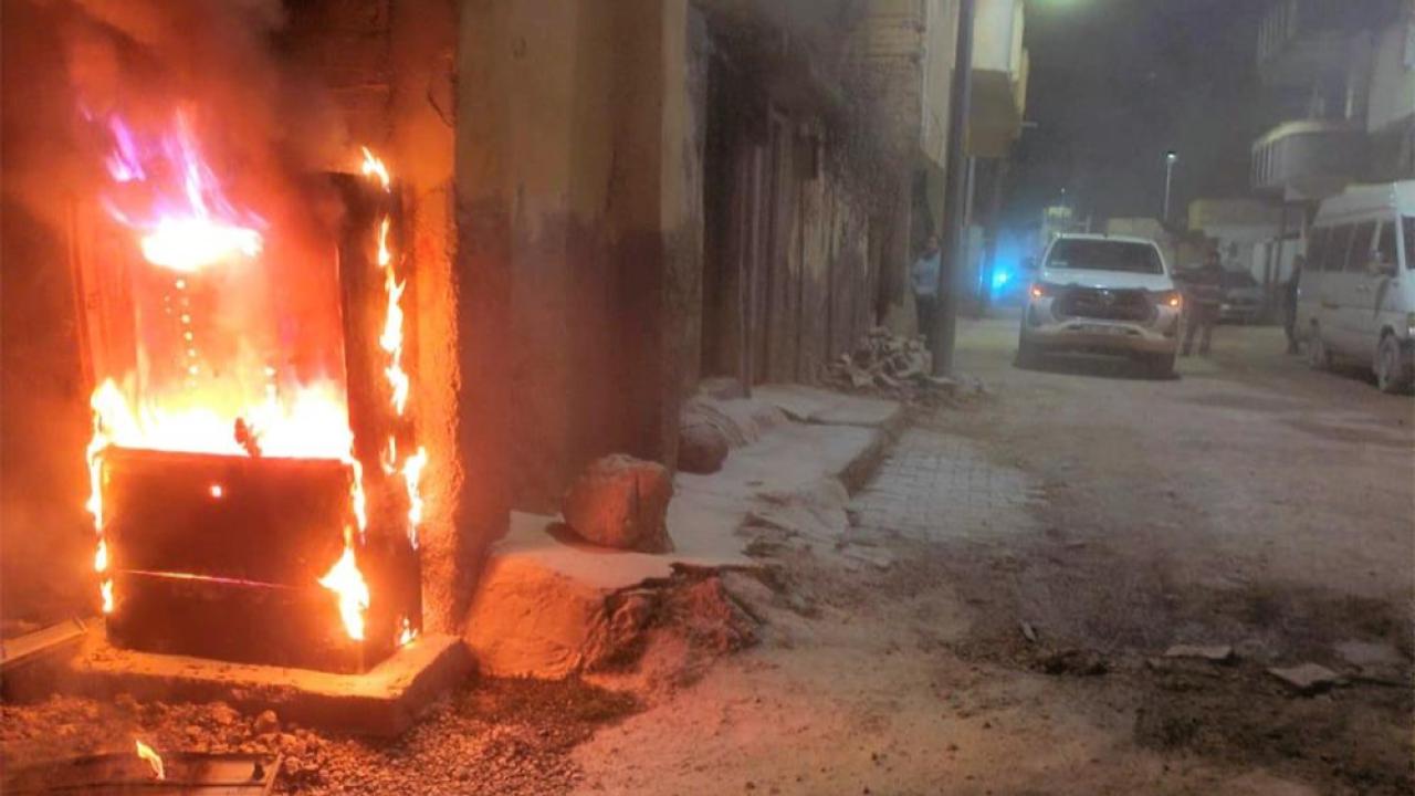 Urfa’da kaçak elektrik skandalı: Yer altı hatları panoları bir bir yaktı!