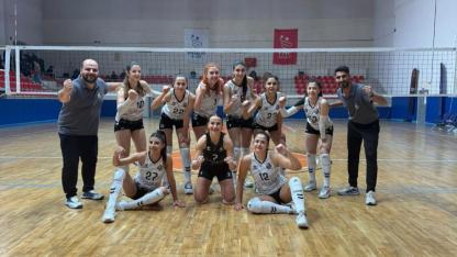 Viranşehir Voleybol 9’da 9 yaparak liderliğini sürdürdü
