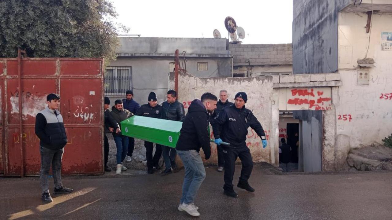 Adana’da kan donduran cinayet: Kocasına ağırlaştırılmış müebbet istemi