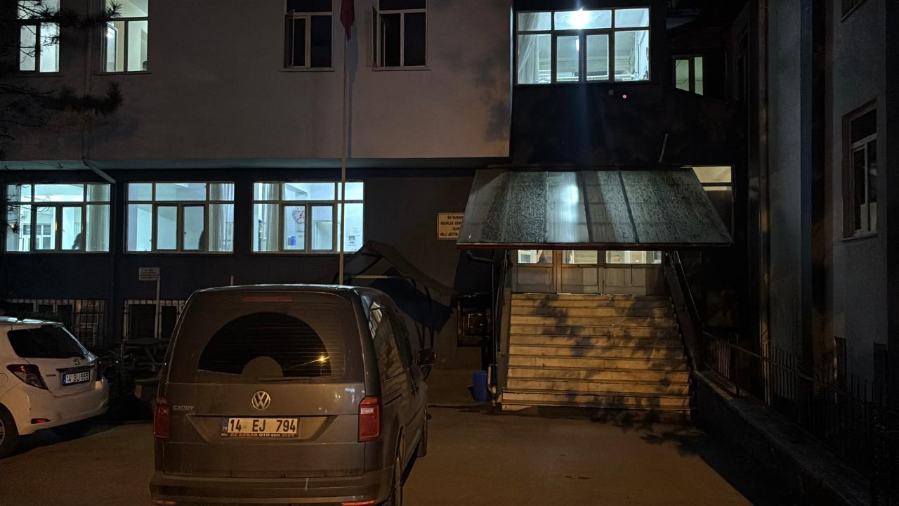 Bolu’da lise öğrencisi tartıştığı çocuk tarafından bıçaklandı