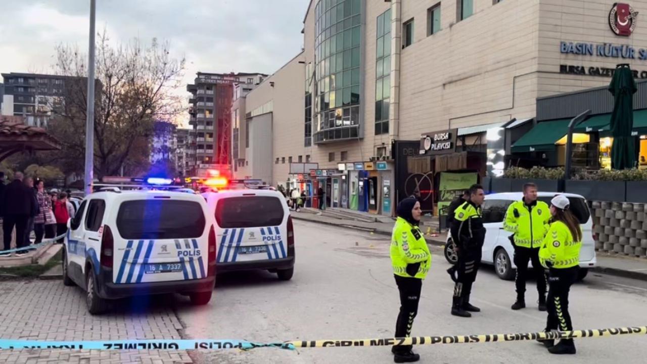 Bursa'da kafede silahlı saldırı: 1'i ağır 4 yaralı
