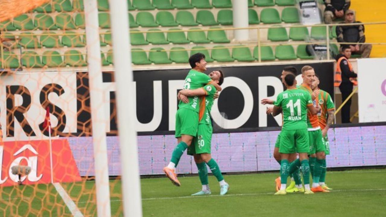 Corendon Alanyaspor: 2 - Fatih Karagümrük: 0