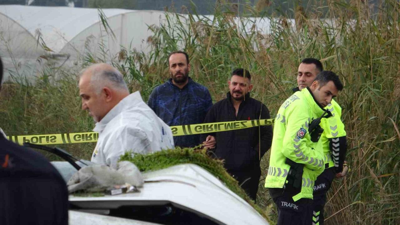 Dereye düşen otomobilde kaybolan kadın ölü bulundu: Eşinin feryadı yürek dağladı