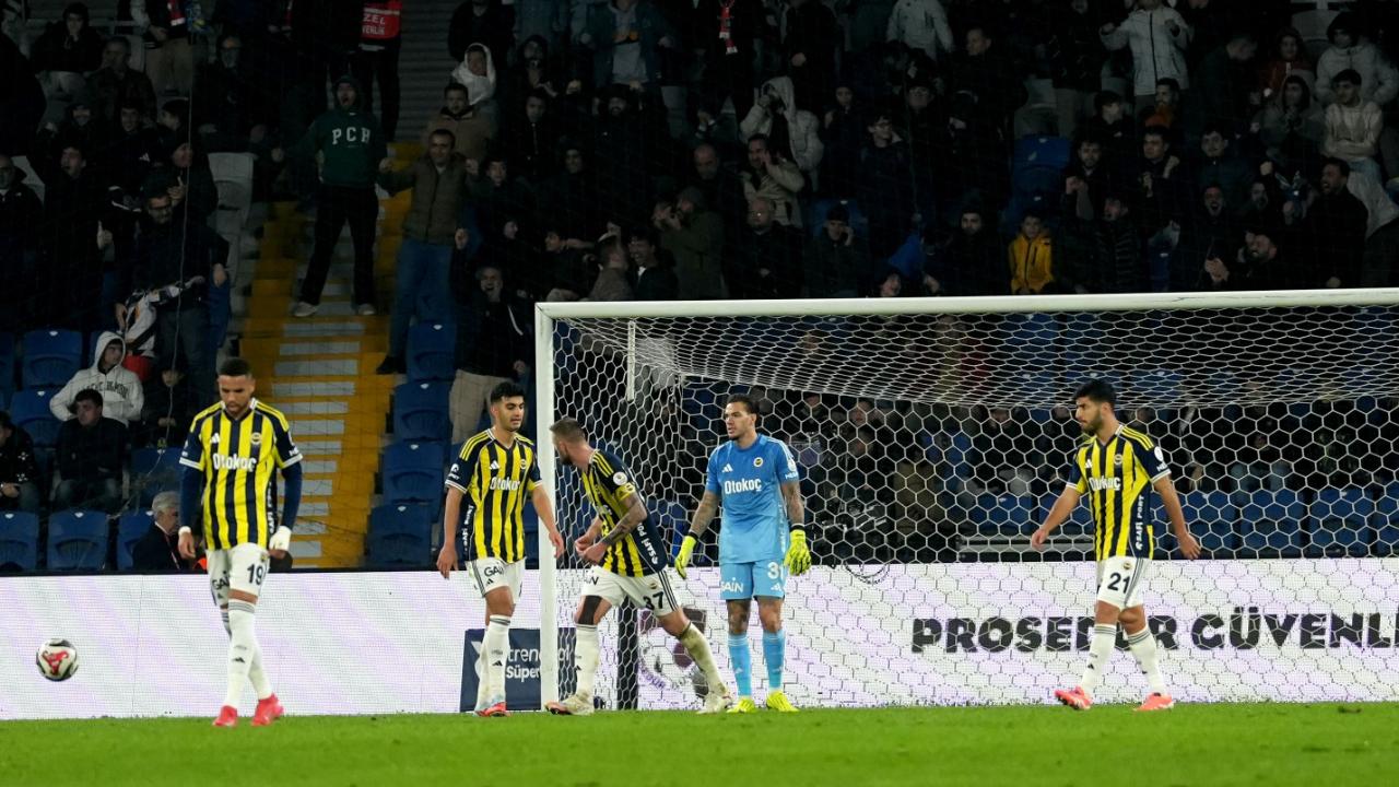 Fenerbahçe, Başakşehir’e 7 maç sonra puan kaybetti