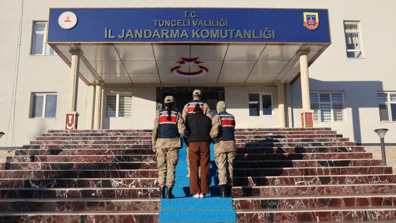 Milyonlarca liralık "sahte gönül ilişkisi" oyununu jandarma bozdu