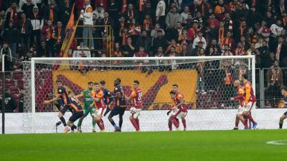 Galatasaray: 1 - RAMS Başakşehir: 0