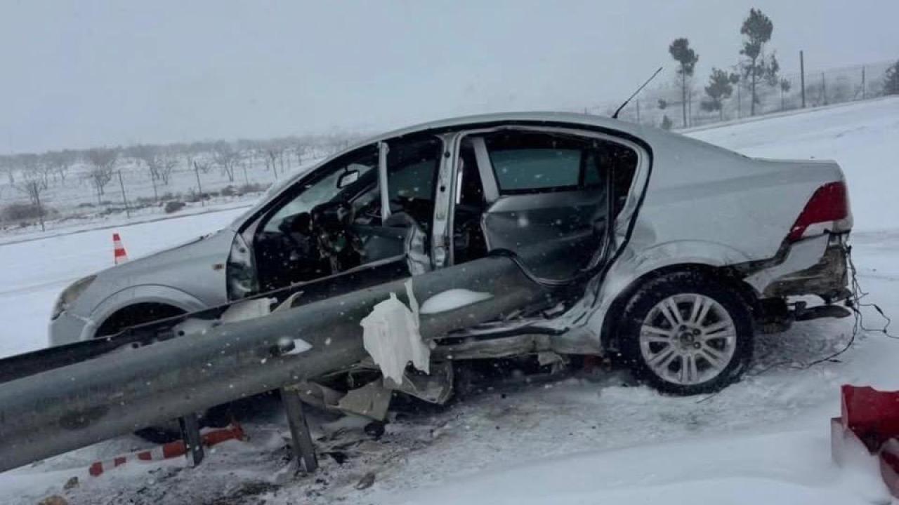 Suruç’ta kar faciası: Bariyere saplanan otomobilde 1 kişi öldü