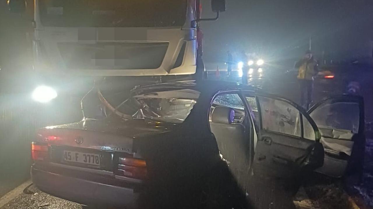 Zonguldak'ta kamyon ile otomobil çarpıştı: 3 yaralı