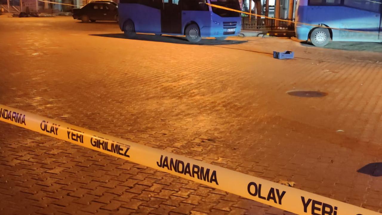 Alkol masasında tartışma kanlı bitti: 1 ölü 2 ağır yaralı