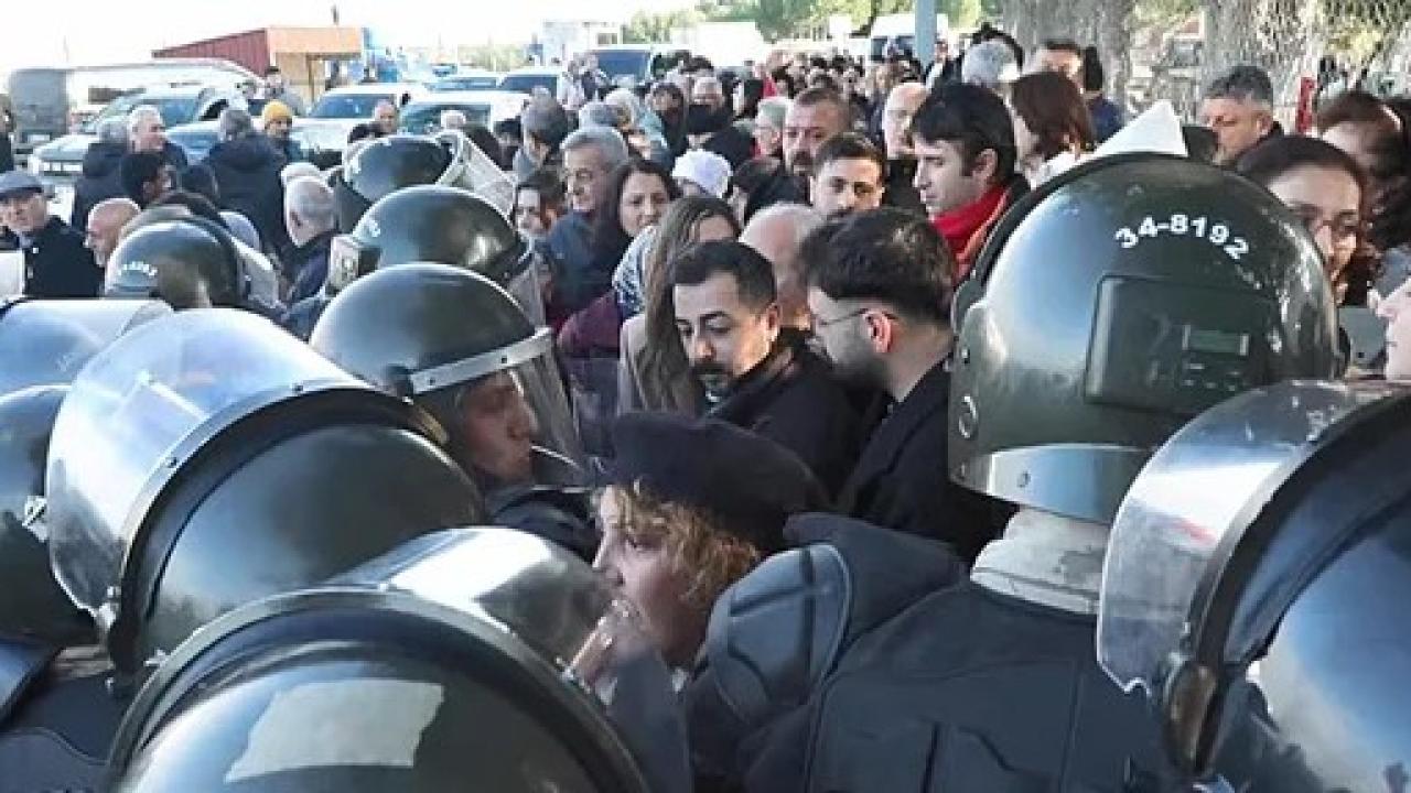 İmamoğlu'nun diploma davasında provokasyon