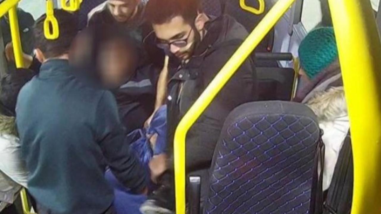 Otobüs Ambulansa dönüştü, Yolcu hayata tutundu