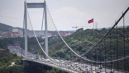 Otoyol ve köprülerde 1,1 milyardan fazla araç geçişi oldu