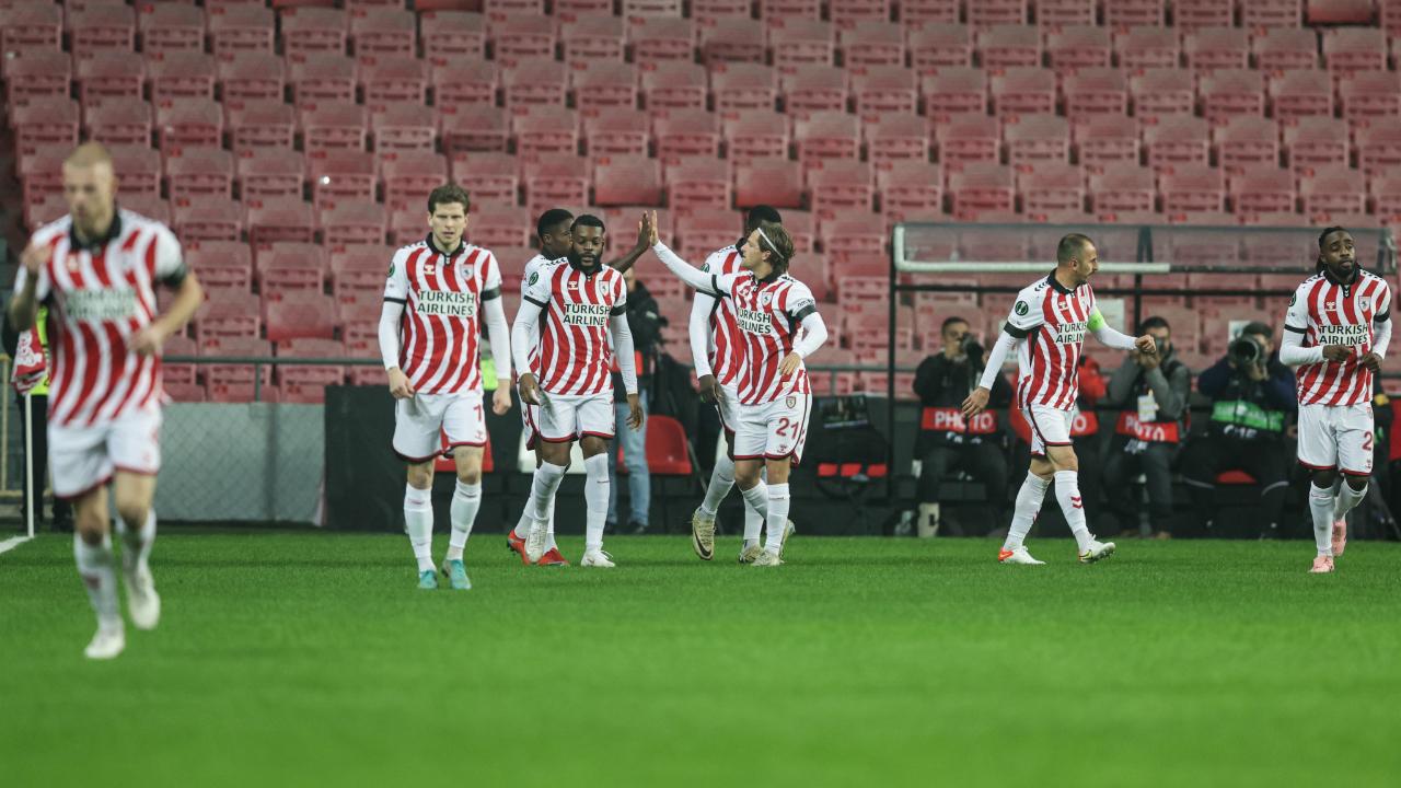 Samsunspor, UEFA Konferans Ligi son 16 play-off turundaki rakibi belli oldu