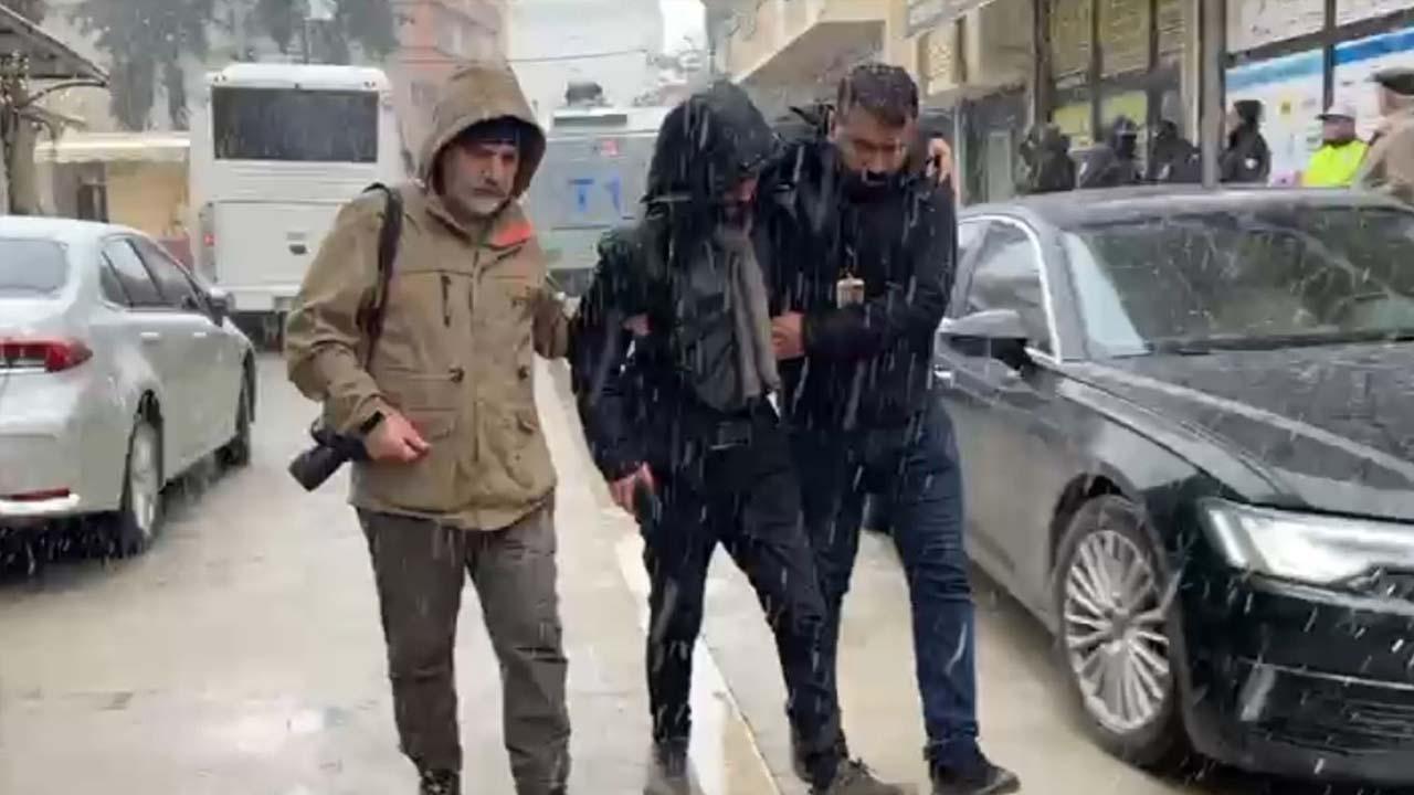 Suruç’taki protesto yürüyüşünde gazeteciye zırhlı araç çarptı