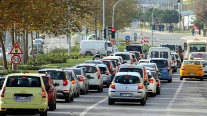 Türkiye'de 2025 yılında ne kadar taşıtın trafiğe kaydı yapıldı?
