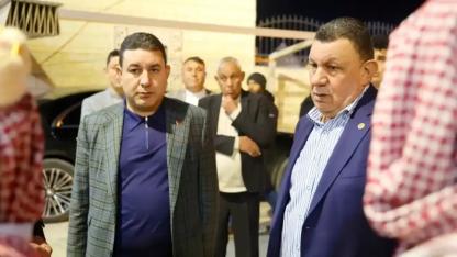Başkan Özyavuz sahura kadar vatandaşları dinliyor