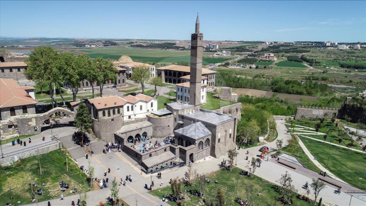 Diyarbakır’da 20 Şubat iftar saati kaçta? İşte akşam ezanı vakti