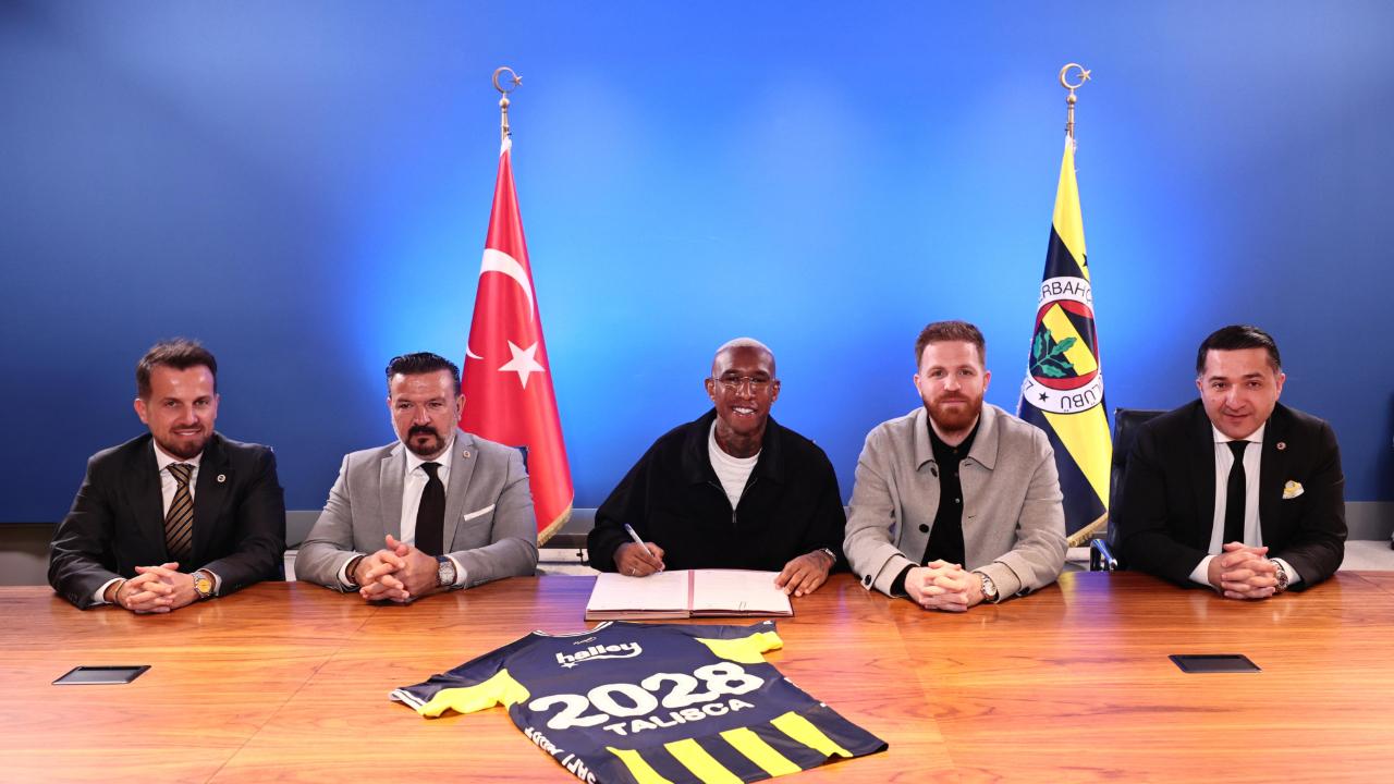 Fenerbahçe, Talisca'nın sözleşmesini 2 yıl uzattı