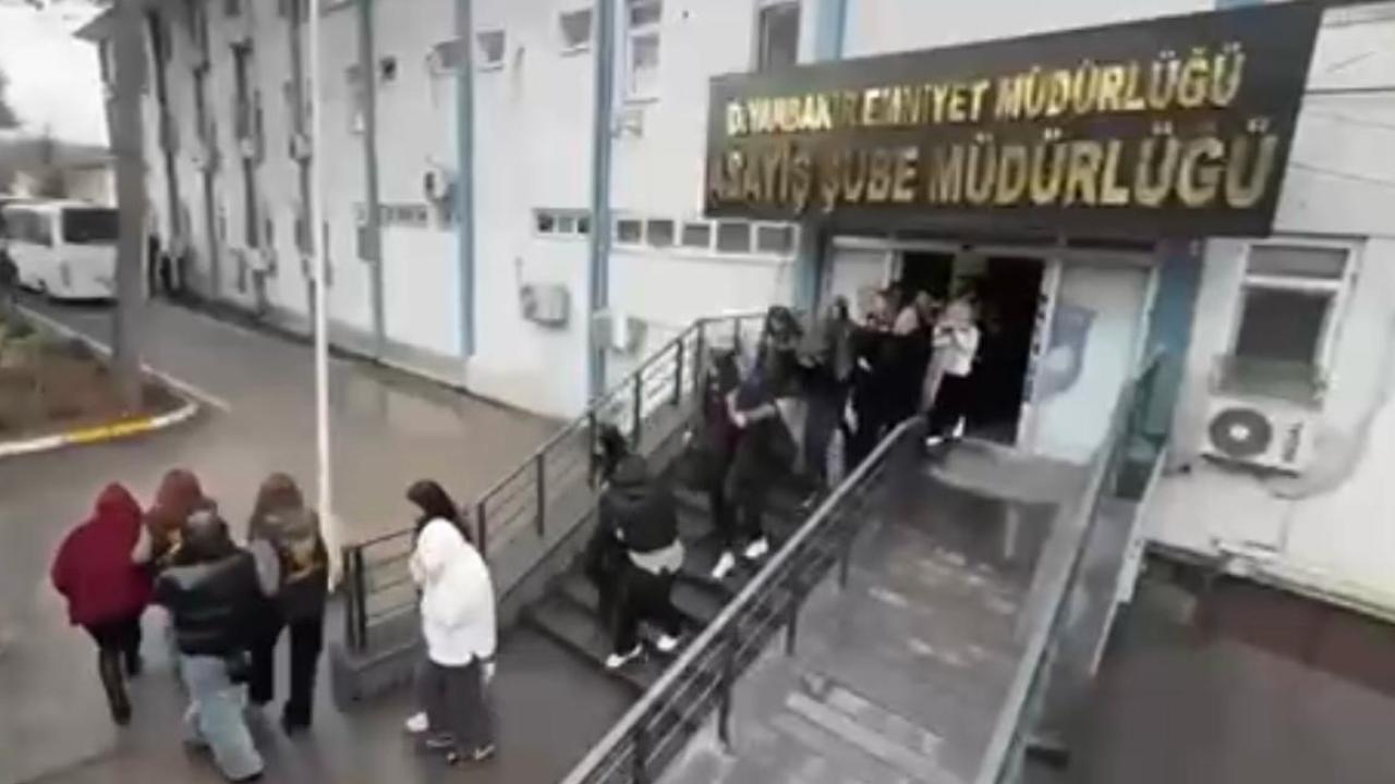 Masaj salonu görünümlü fuhuş ağına 'kadraj' operasyonu: 12 tutuklama