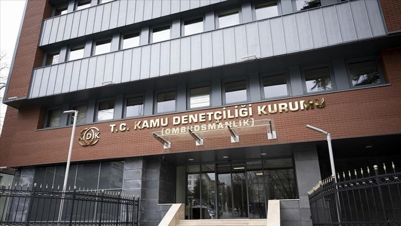 Öğrenci lehine karar: Ücretli materyal not şartı olamaz
