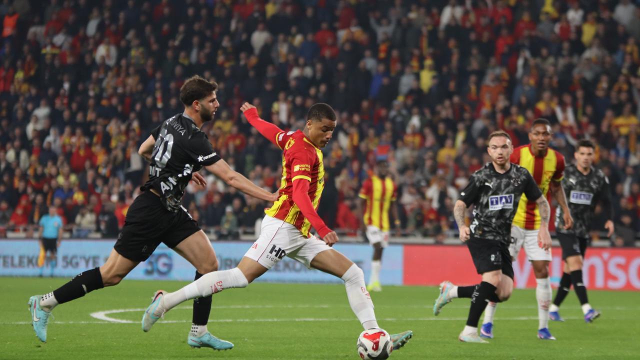Göztepe: 2 - Alanyaspor: 2