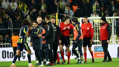 Kadıköy'de neler oldu? Sadettin Saran'ın tribüne gitme sebebi ortaya çıktı!