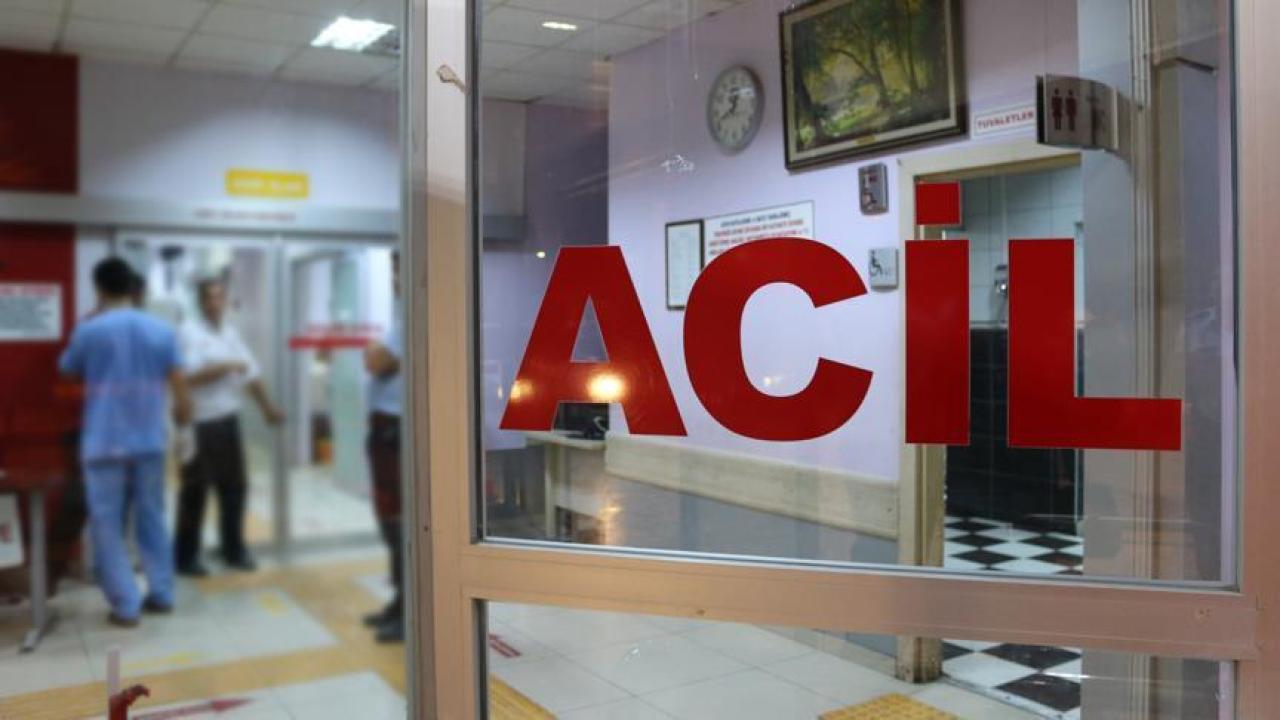 Akçakale’de can pazarı: Otomobil şarampole uçtu, 1’i ağır 2 yaralı