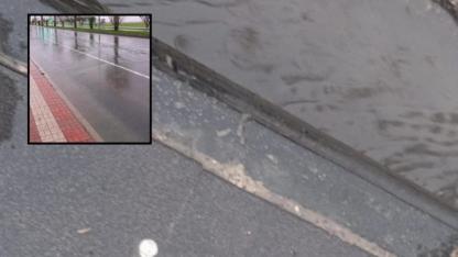 Şanlıurfa’da yağmur sokakları göle döndürdü trafik felç oldu