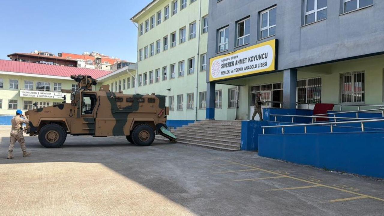 Siverek’te dehşetin yaşandığı lisede eğitime ara verildi!