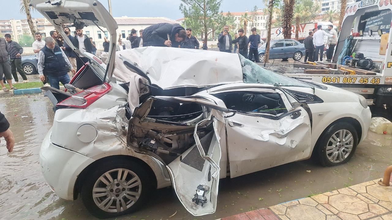 Şanlıurfa’da güneş paneli aracın üzerine devrildi! Kadın can verdi