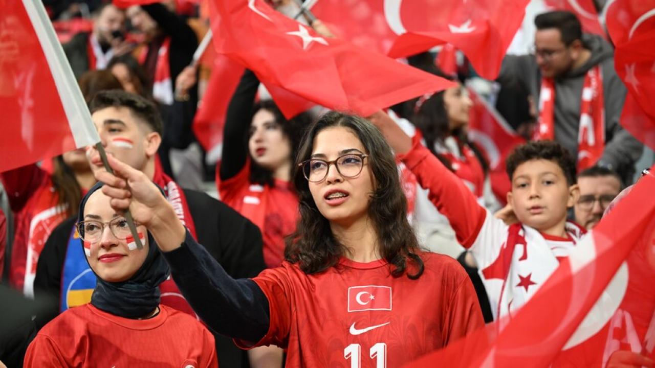 Futbolseverler, Dünya Kupası'nda yeni kurallara tanıklık ede