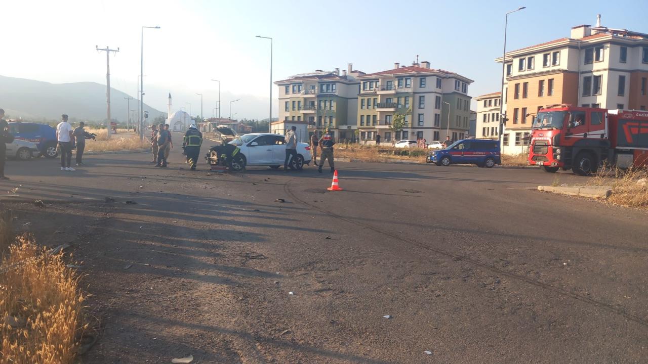 Gaziantep'te feci kaza: 2'si ağır 6 yaralı