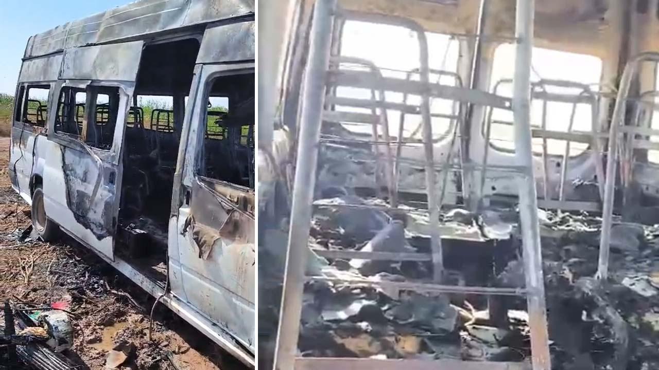 Şanlıurfa’da boş arazide minibüs yandı