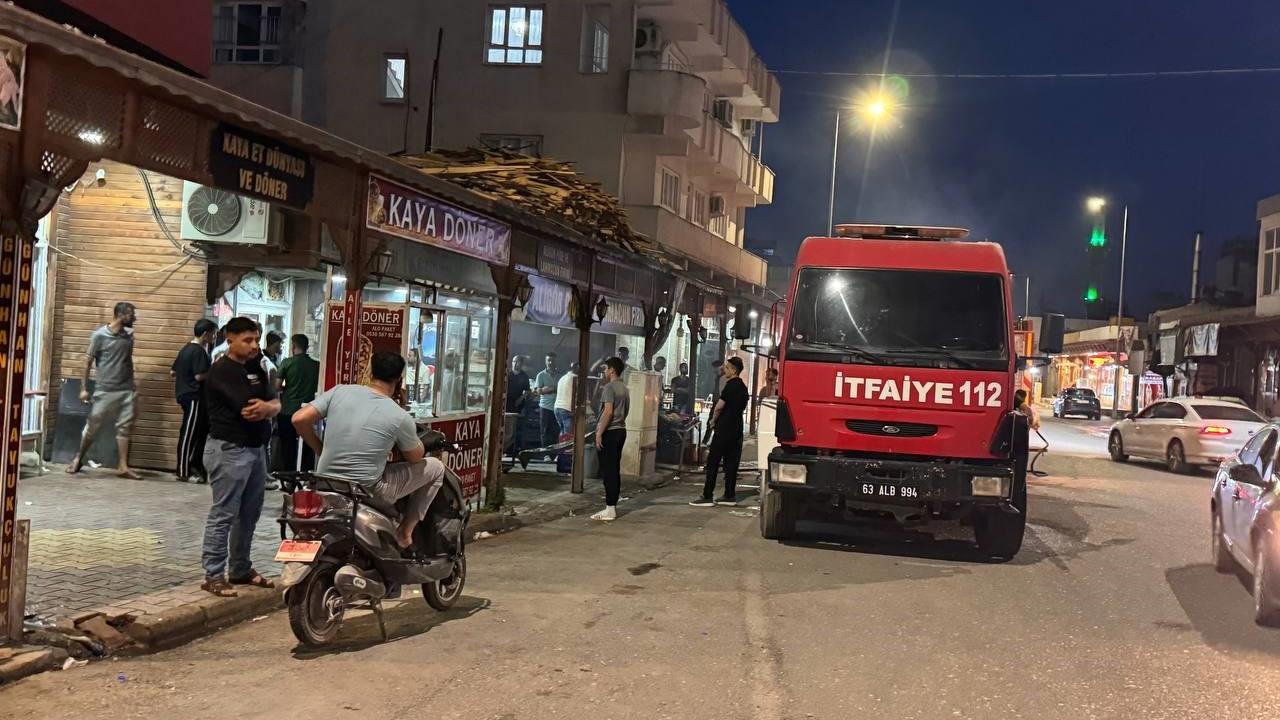 Şanlıurfa'da  korkutan yangın! İş yeri son anda kurtarıldı