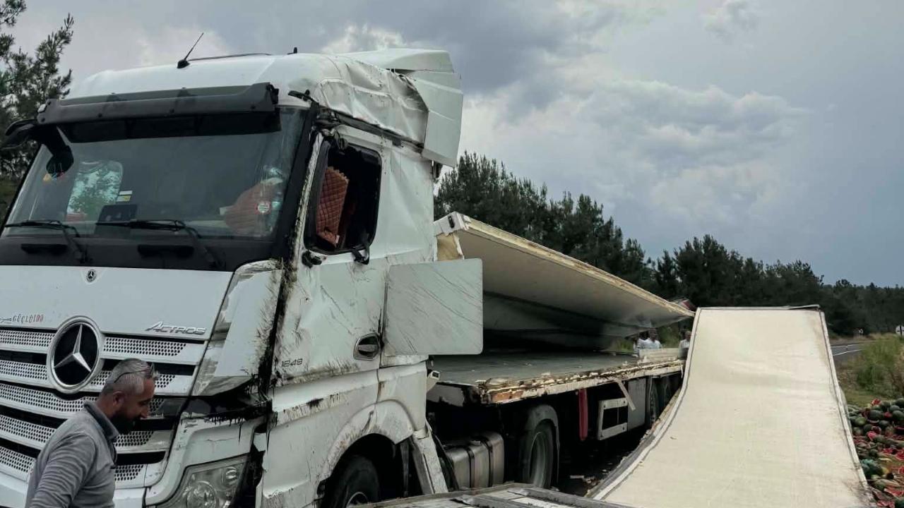 Şanlıurfa’da tır devrildi: 1 taralı