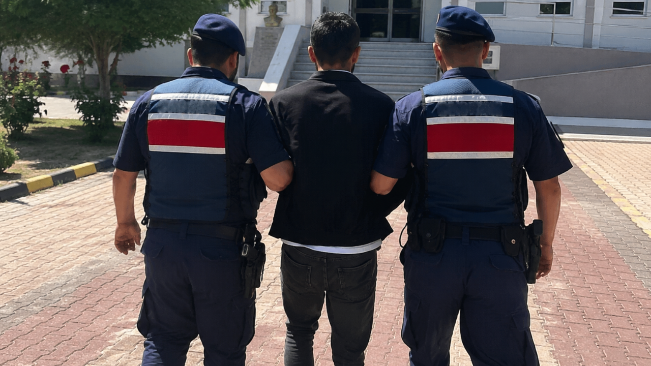 Şanlıurfa'da yağma suçundan aranan lişi yakalandı!