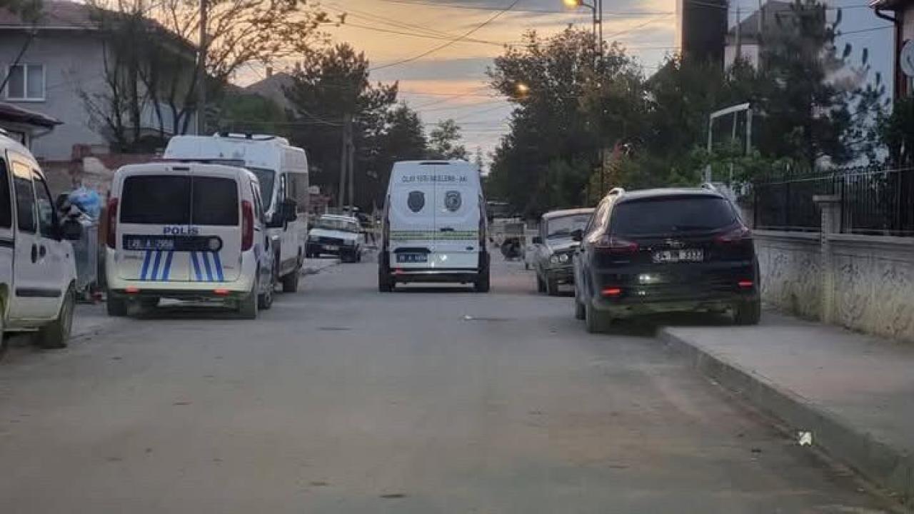 Çifteler'de komşuların park kavgası kanlı bitti: 1’i ağır 2 yaralı