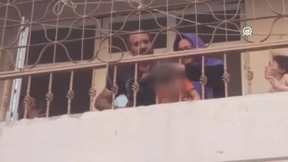 Siverek'te korkuluğa sıkışan çocuğu itfaiye kurtardı