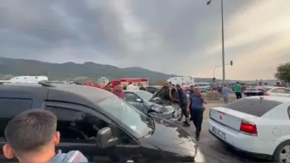 Zincirleme trafik kazası: 2 yaralı