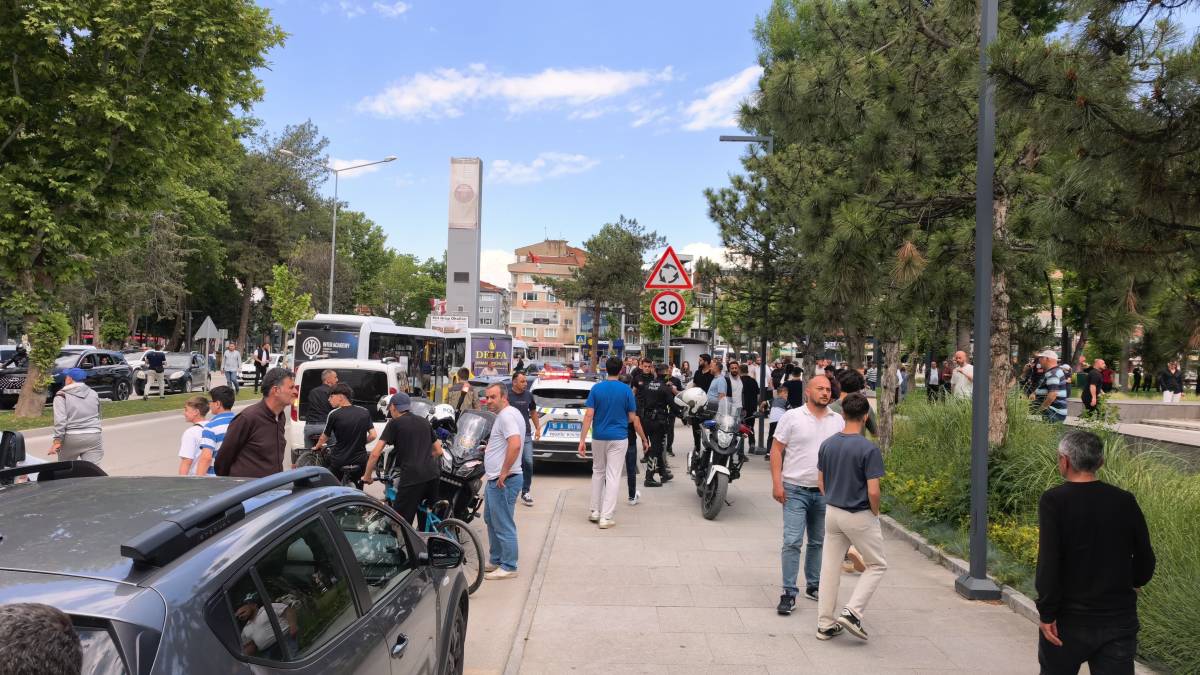 Yol verme tartışması kanlı bitti: Polis dahil çok sayıda yaralı