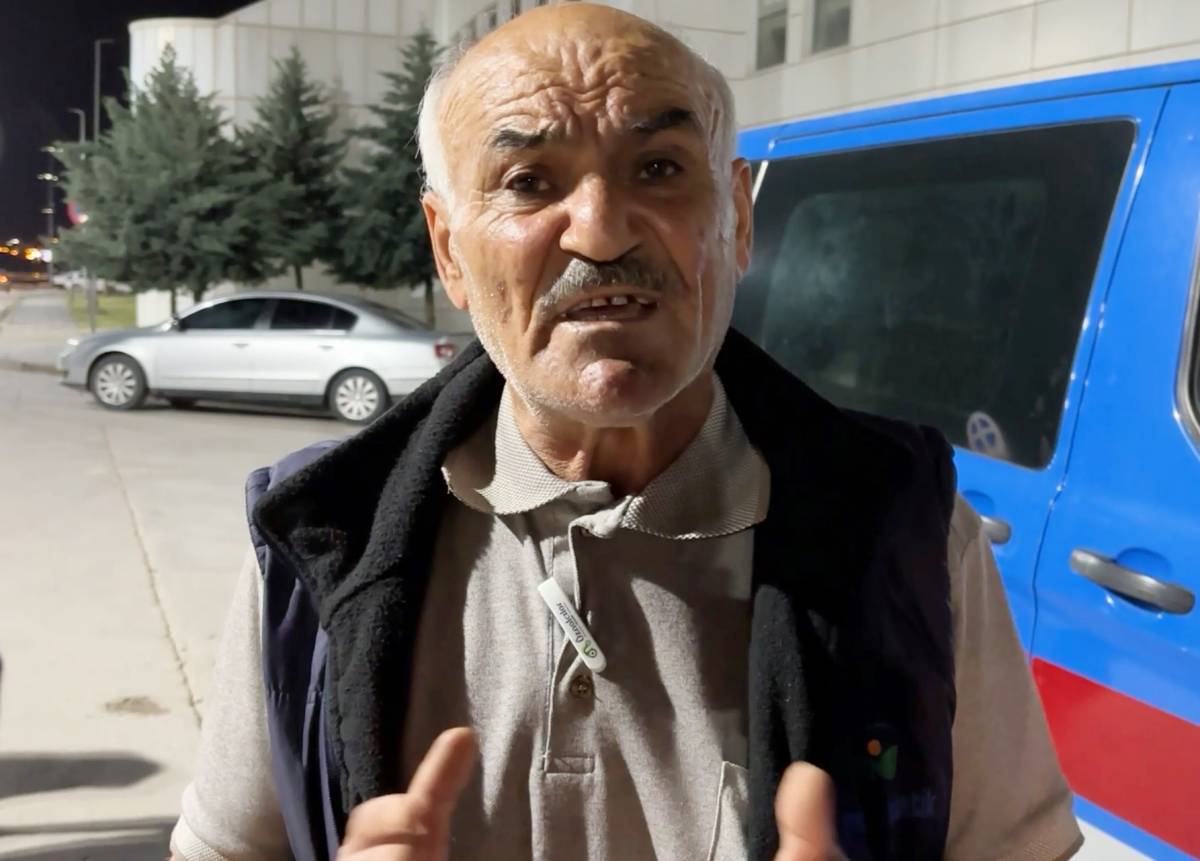 Öfkeli baba, kızını rahatsız eden gencin kulağını kesti