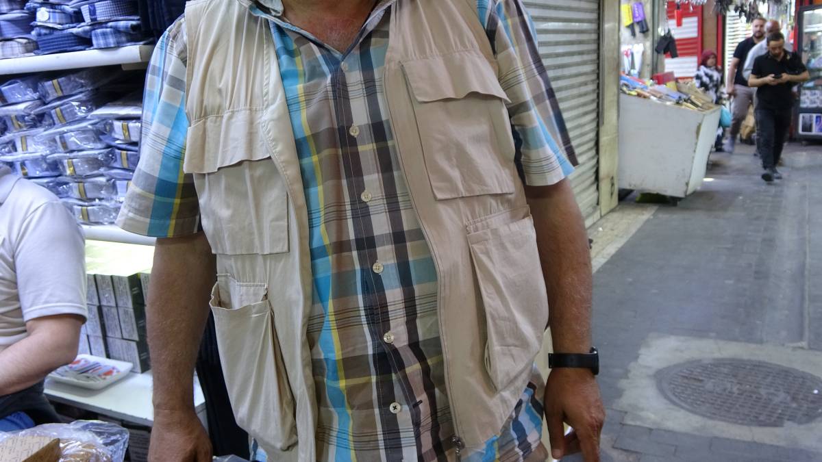 Şanlıurfa'nın kavurucu sıcaklarında yazlık yelekler trend oldu