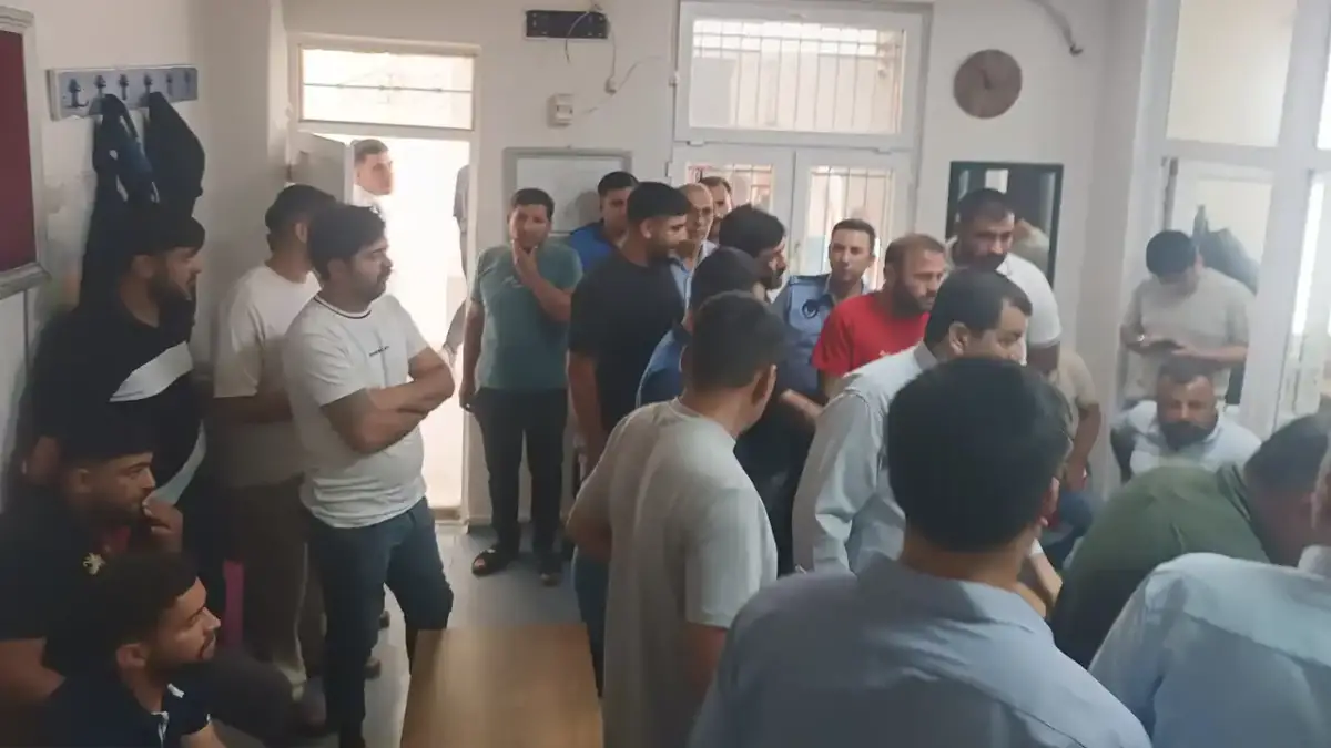 Suruç'ta seyyar satıcı krizine Eşbaşkan Ayten Kaya’dan çözüm!